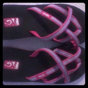 TEVA Olowahu flip flop